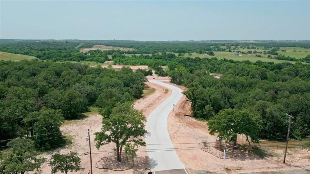 8016 Encanto Way Azle, TX 76020