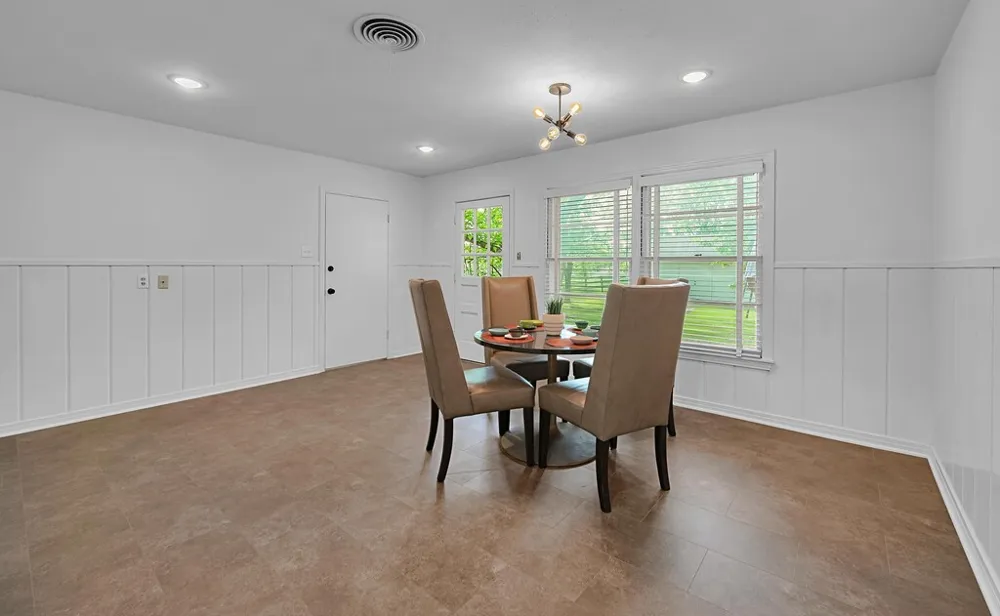 311 E Newland Robinson, TX 76706