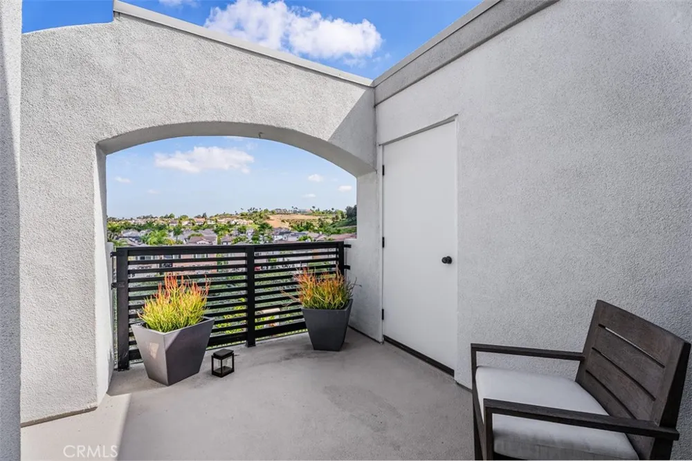 24997 La Mangusta Laguna Niguel, CA 92677