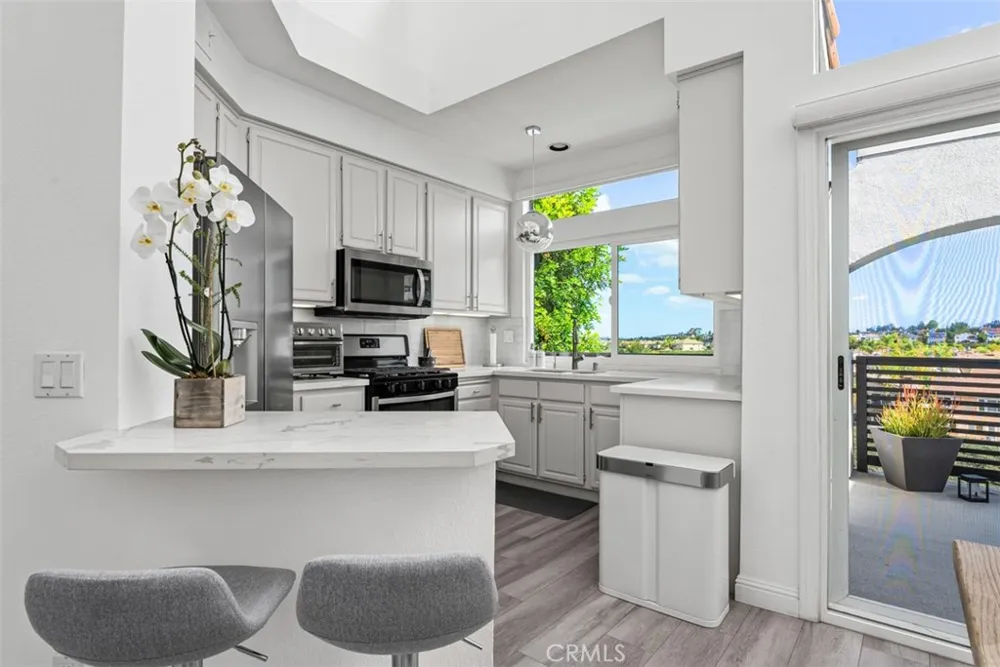 24997 La Mangusta Laguna Niguel, CA 92677