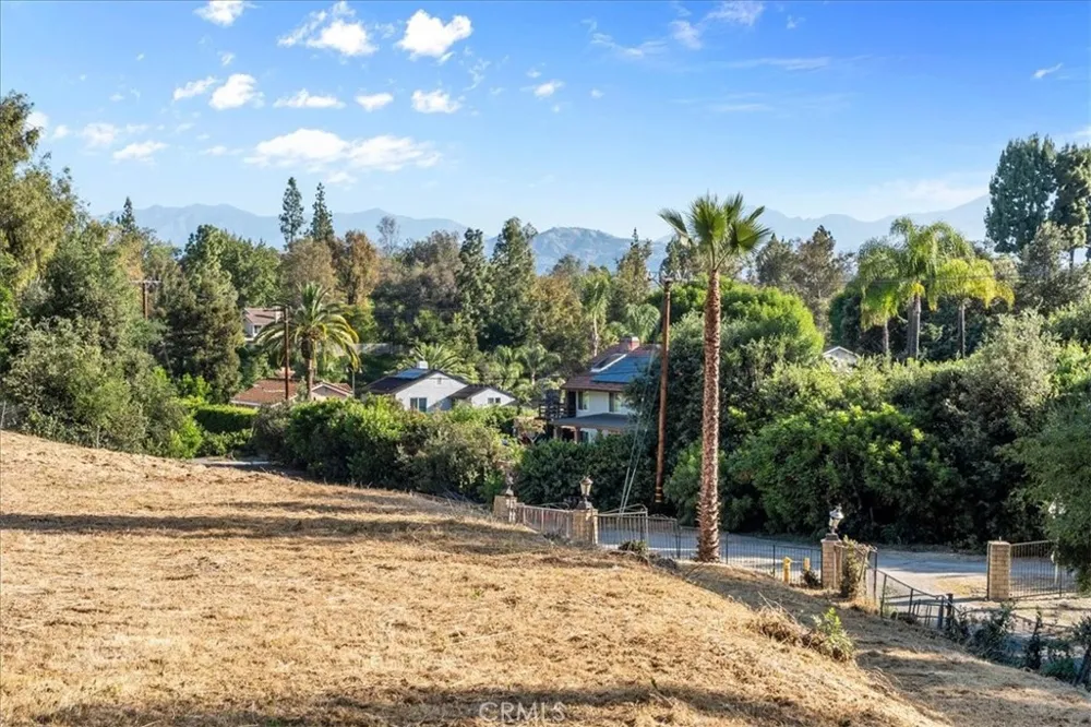 21544 Covina Hills Rd Covina, CA 91724