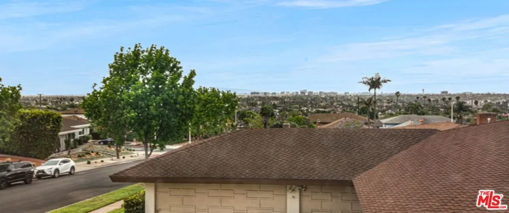 5625 S Sherbourne Drive Los Angeles, CA 90056