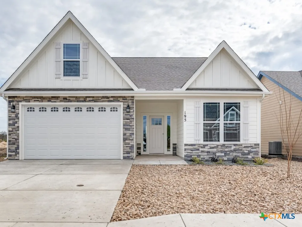 178 Lost Maples Way Marion, TX 78124
