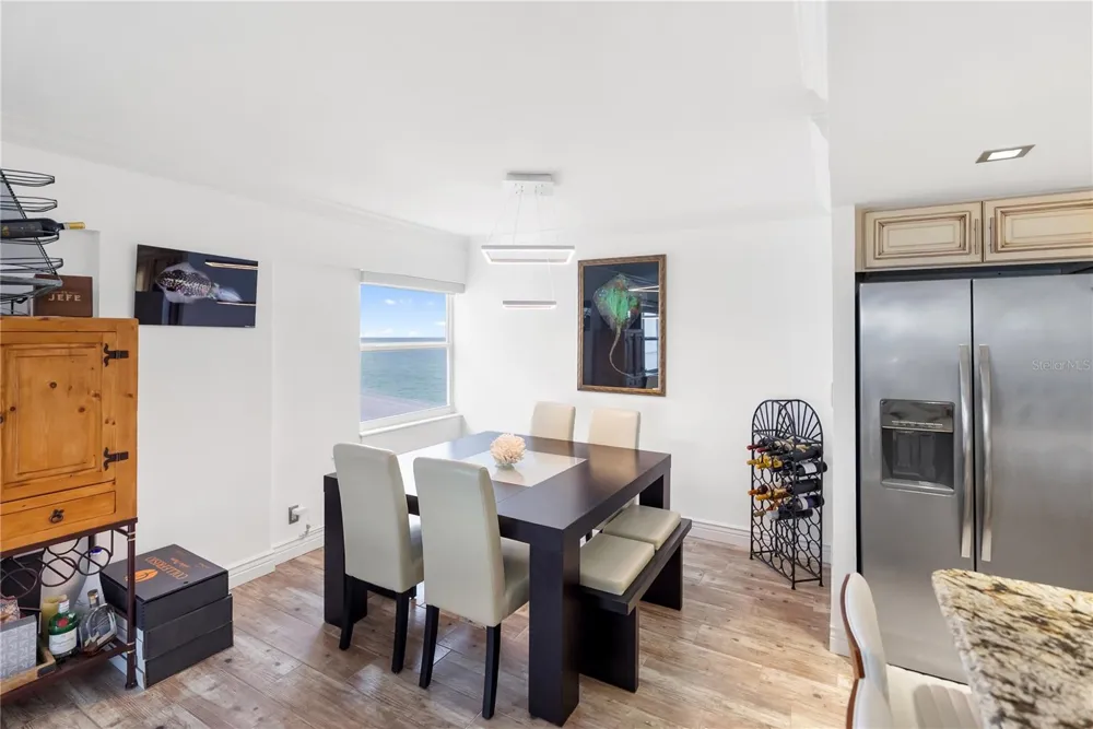 1750 BENJAMIN FRANKLIN DRIVE #6G Sarasota, FL 34236
