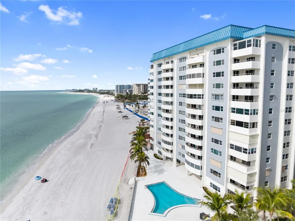 1750 BENJAMIN FRANKLIN DRIVE #6G Sarasota, FL 34236