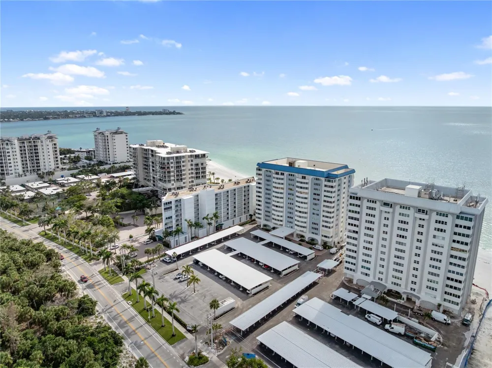 1750 BENJAMIN FRANKLIN DRIVE #6G Sarasota, FL 34236