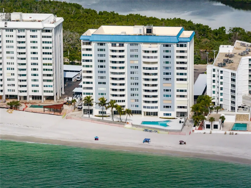 1750 BENJAMIN FRANKLIN DRIVE #6G Sarasota, FL 34236