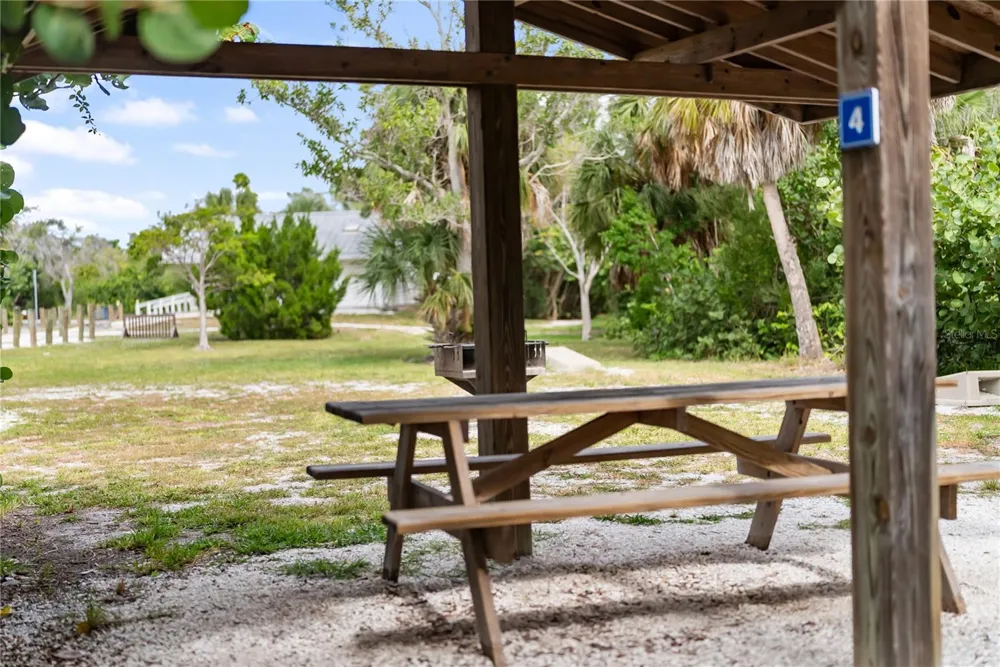 1750 BENJAMIN FRANKLIN DRIVE #6G Sarasota, FL 34236