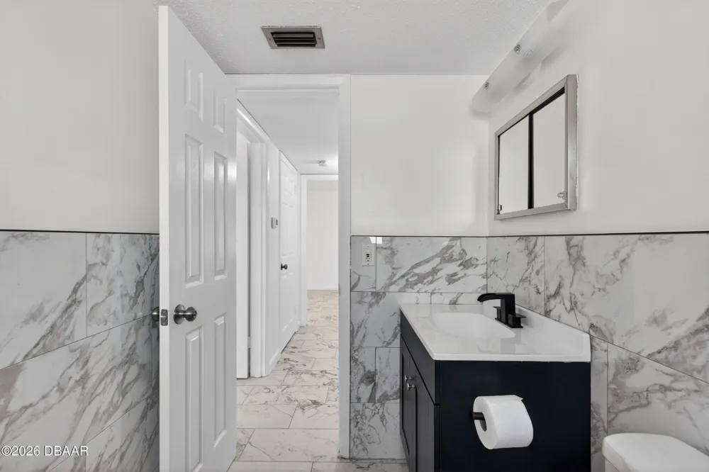 1800 S Palmetto Avenue #1010 South Daytona, FL 32119