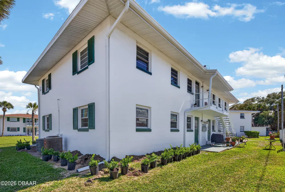 1800 S Palmetto Avenue #1010 South Daytona, FL 32119