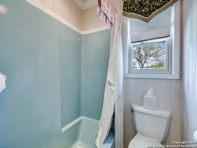 135 Manor Comfort, TX 78013