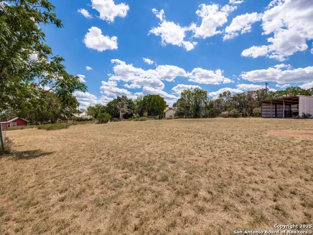 135 Manor Comfort, TX 78013