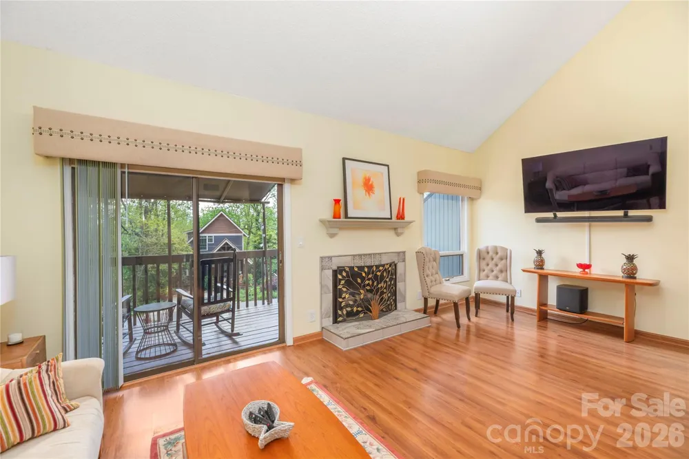51 Maple Ridge Lane Asheville, NC 28806