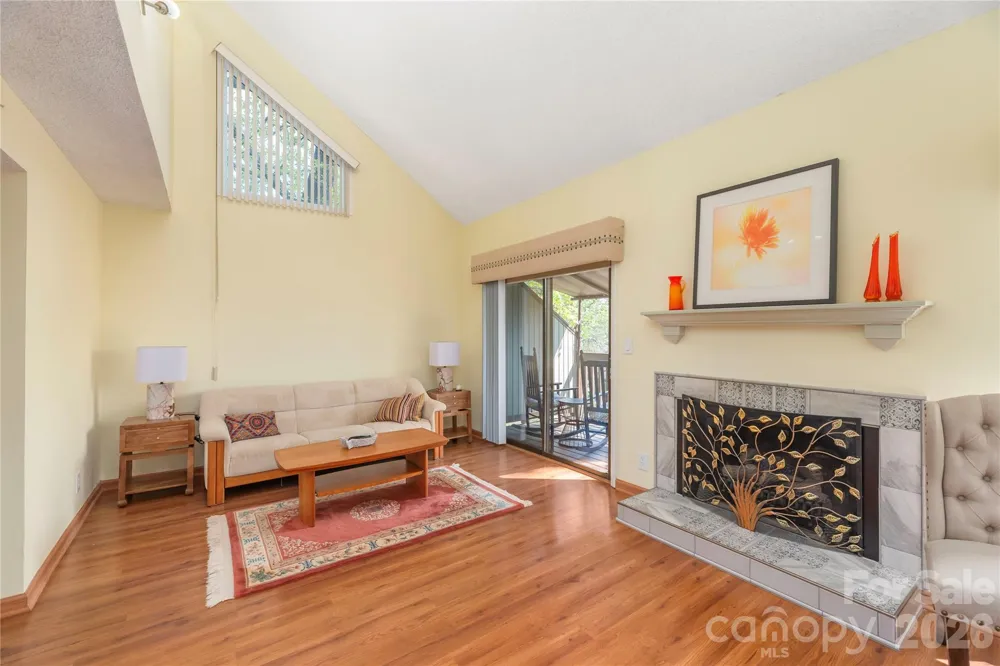 51 Maple Ridge Lane Asheville, NC 28806