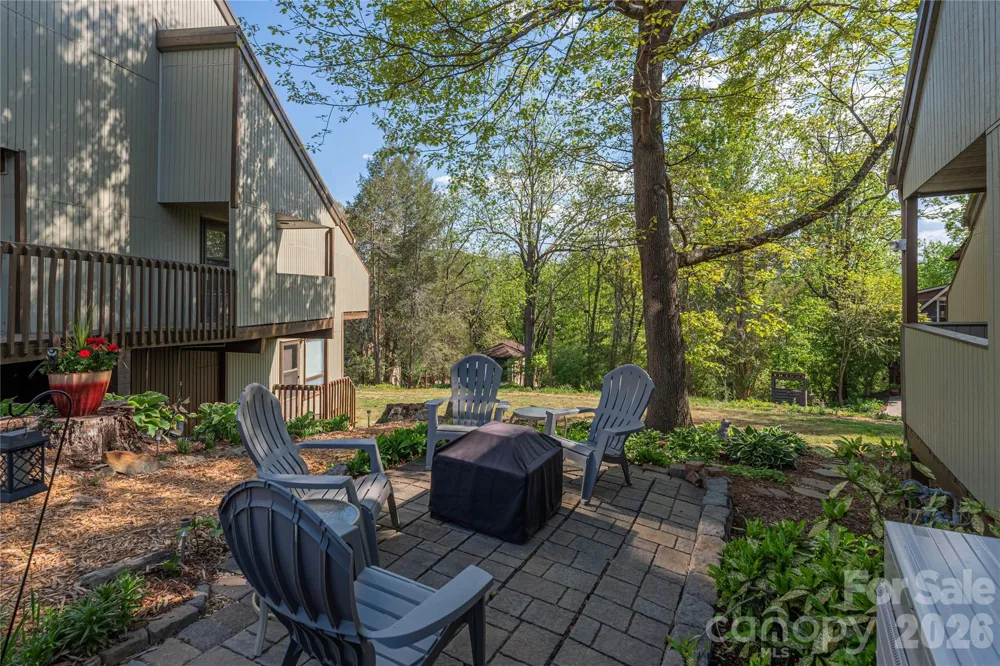 51 Maple Ridge Lane Asheville, NC 28806