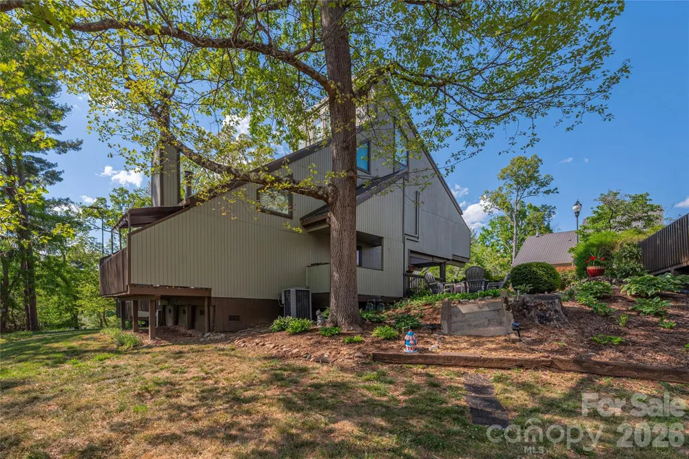 51 Maple Ridge Lane Asheville, NC 28806