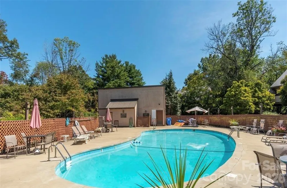 51 Maple Ridge Lane Asheville, NC 28806