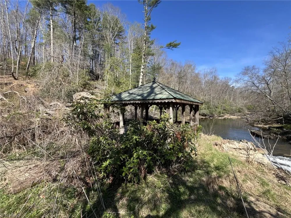 00 Southside Drive Sparta, NC 28675