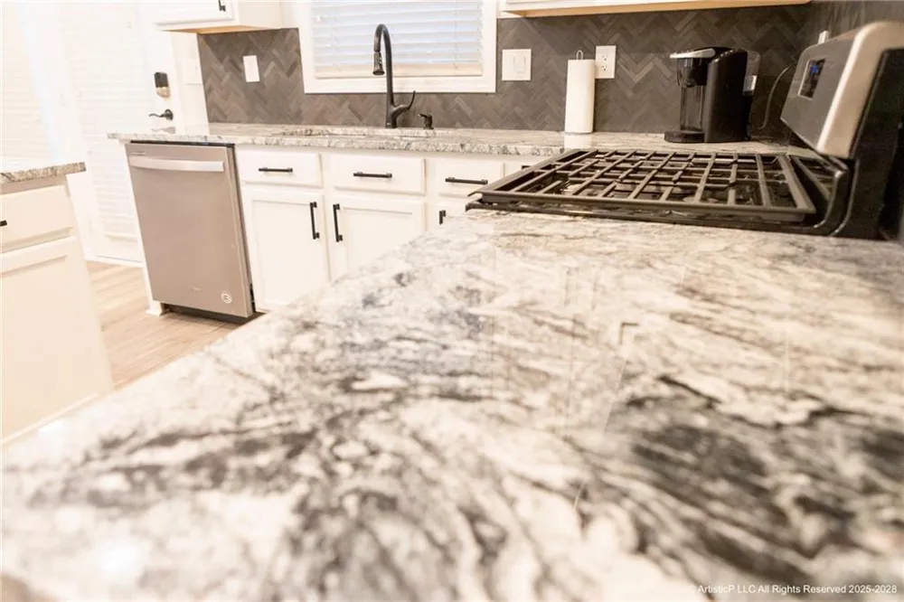 4644 Creekside Cove Atlanta, GA 30349
