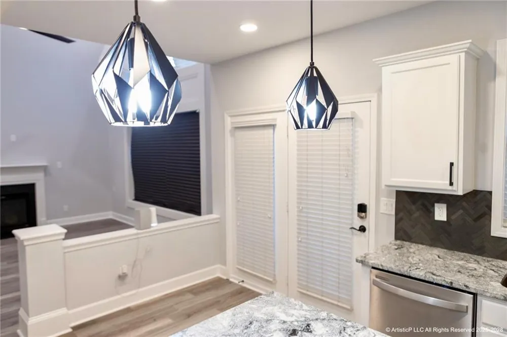 4644 Creekside Cove Atlanta, GA 30349