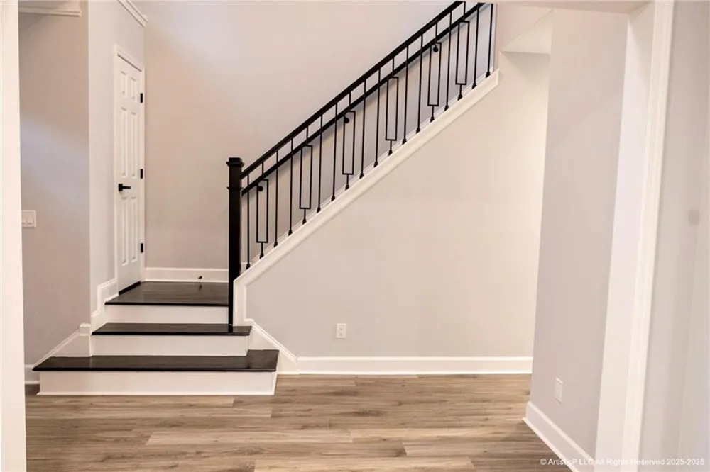 4644 Creekside Cove Atlanta, GA 30349