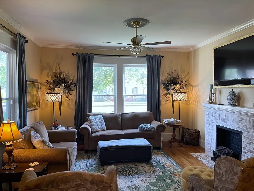 702 S 9th Avenue Teague, TX 75860