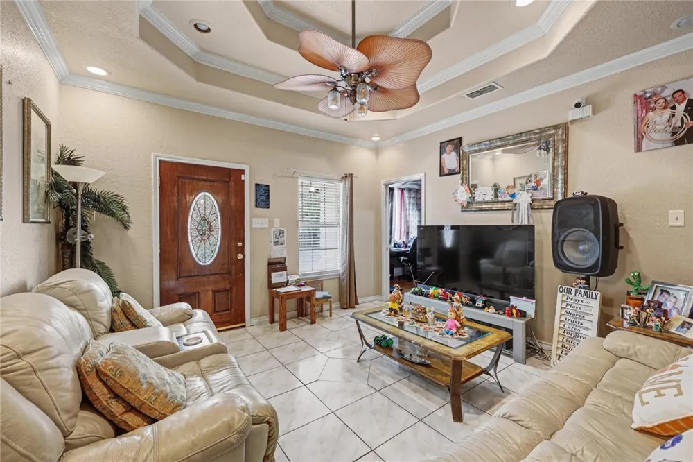 1109 Green Field Drive Corpus Christi, TX 78405