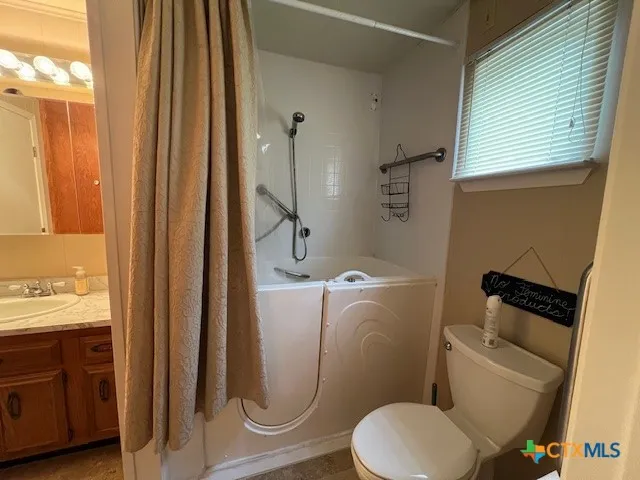 1128 Hill Circle East Drive Granite Shoals, TX 78654