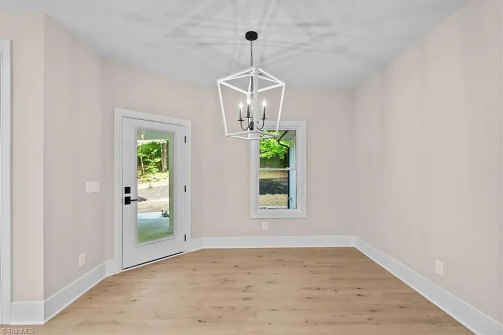3613 Summit Lakes Drive Browns Summit, NC 27214