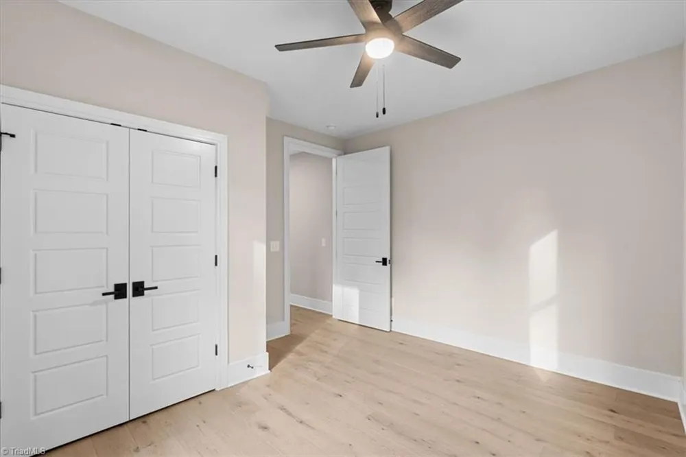 3613 Summit Lakes Drive Browns Summit, NC 27214