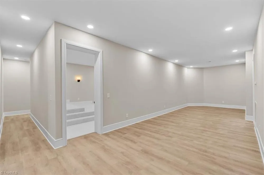 3613 Summit Lakes Drive Browns Summit, NC 27214