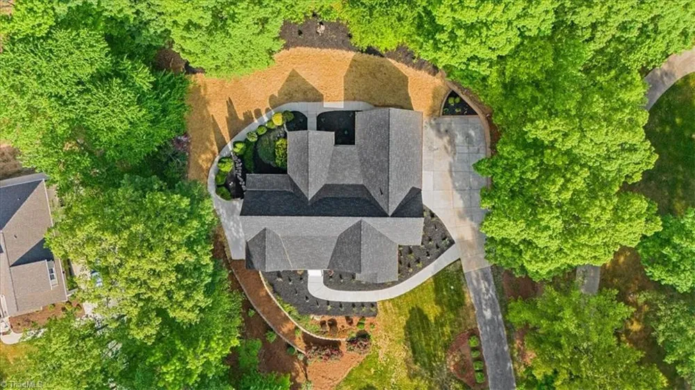 3613 Summit Lakes Drive Browns Summit, NC 27214