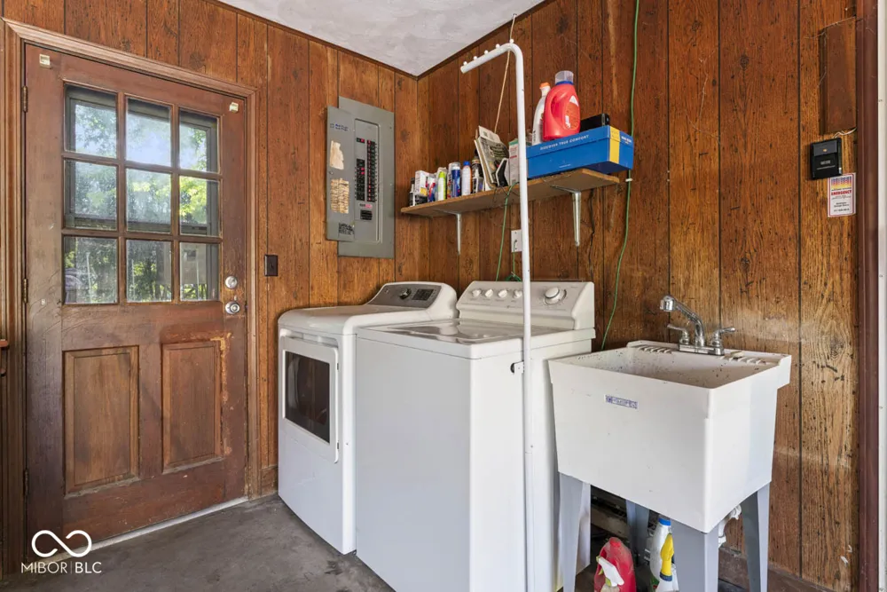 124 Roby Drive Anderson, IN 46012