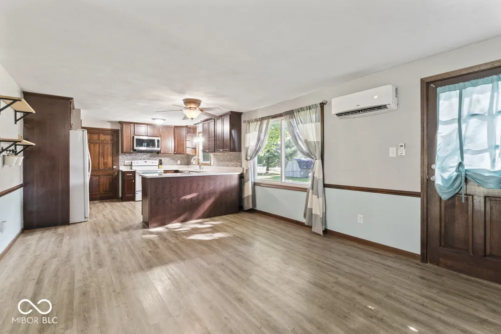 124 Roby Drive Anderson, IN 46012