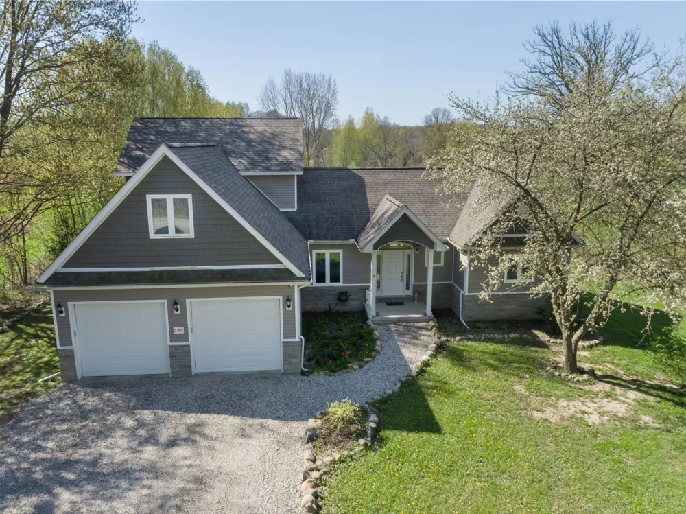 5785 Layton Road Howell City, MI 48836