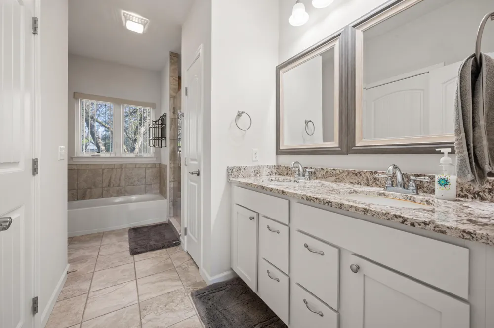 5785 Layton Road Howell City, MI 48836
