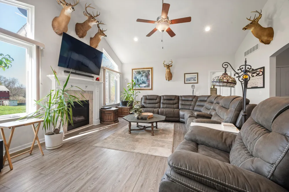 5785 Layton Road Howell City, MI 48836