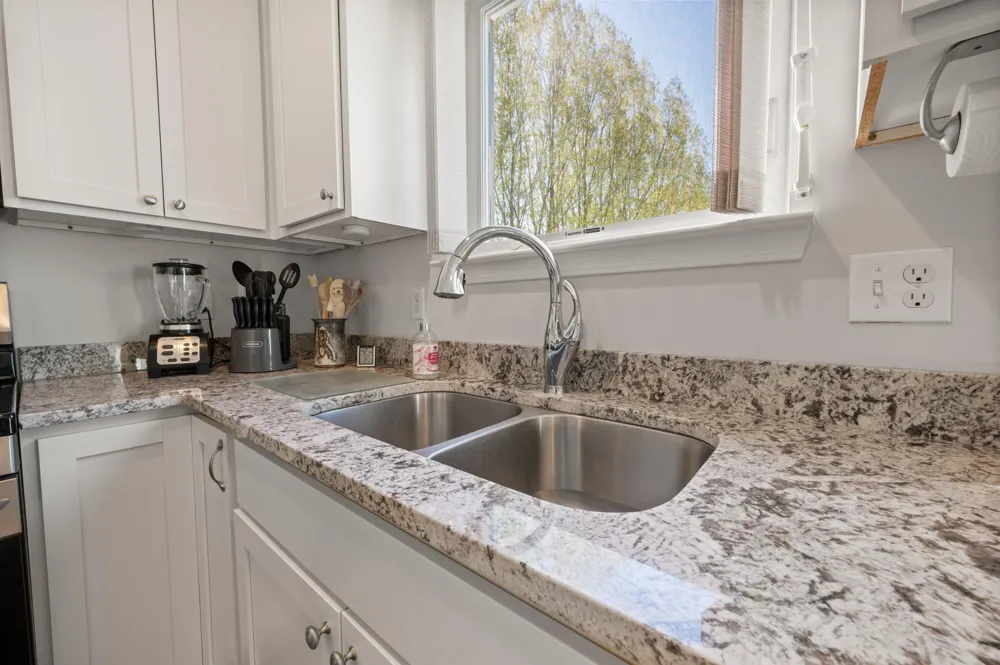 5785 Layton Road Howell City, MI 48836