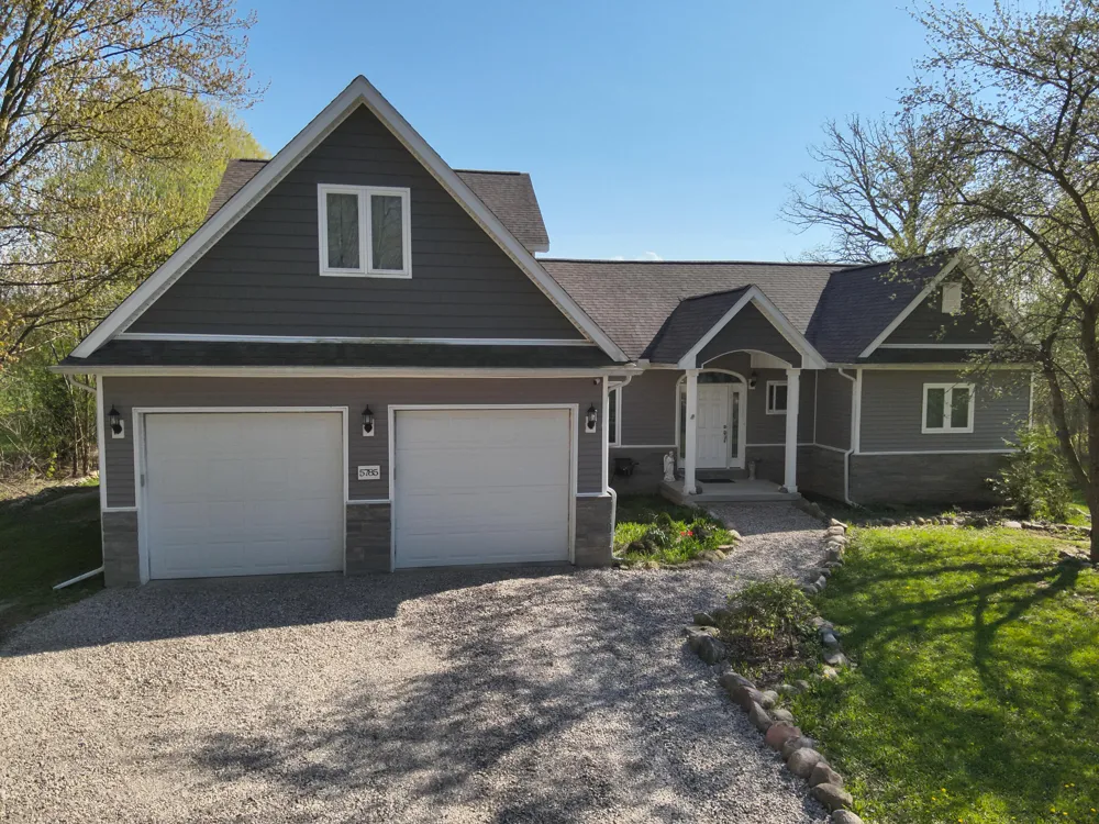 5785 Layton Road Howell City, MI 48836