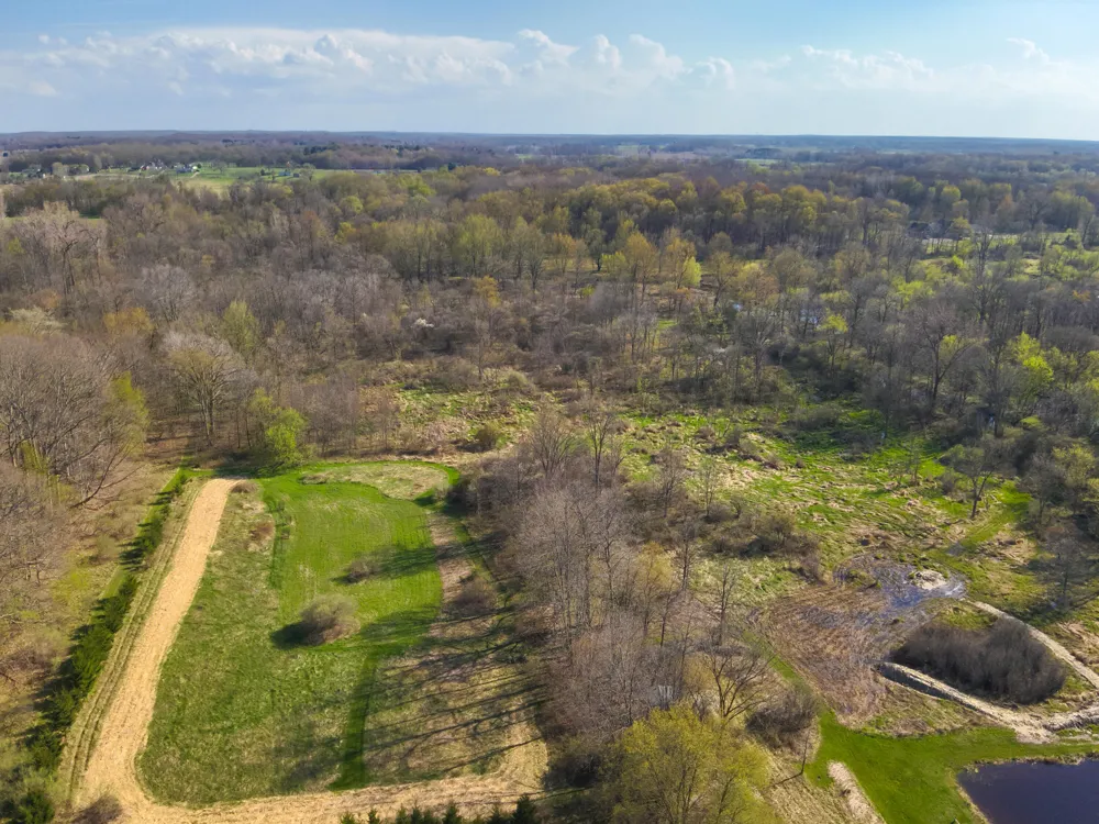 5785 Layton Road Howell City, MI 48836