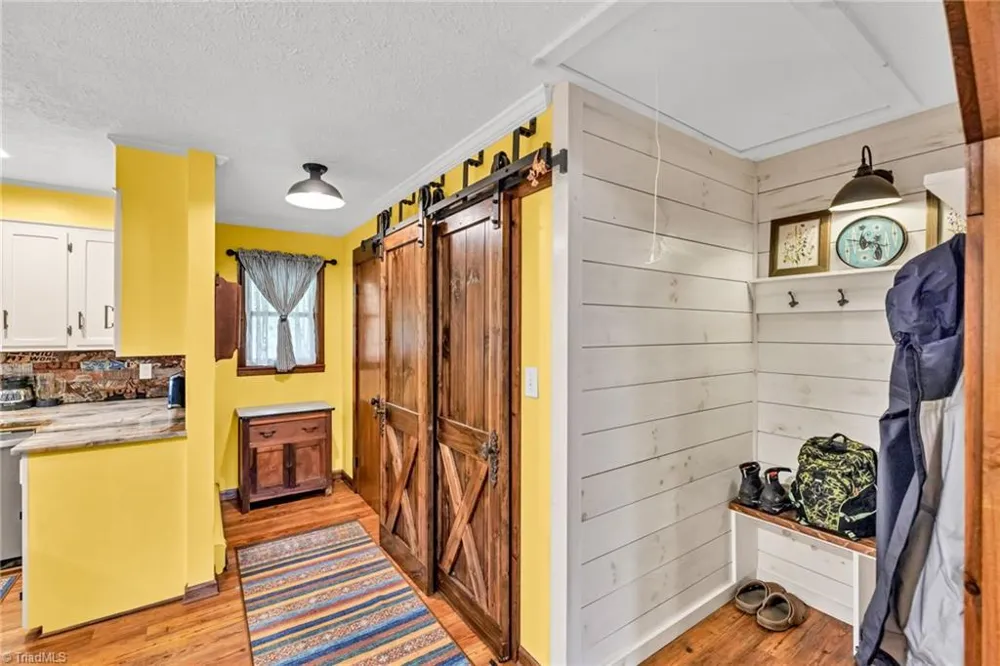 2351 US Highway 221 Jefferson, NC 28640