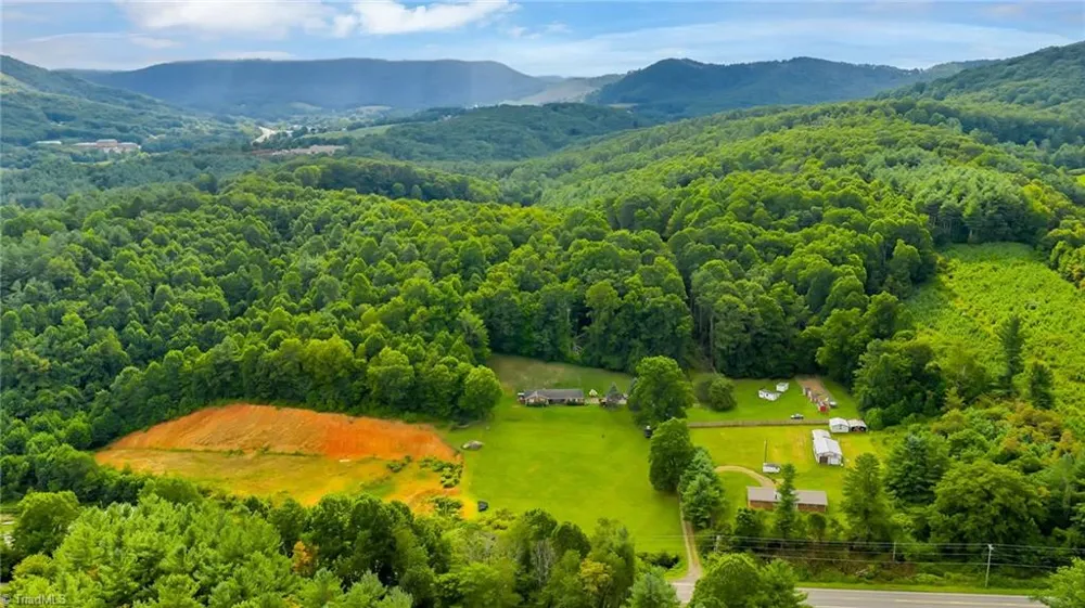 2351 US Highway 221 Jefferson, NC 28640