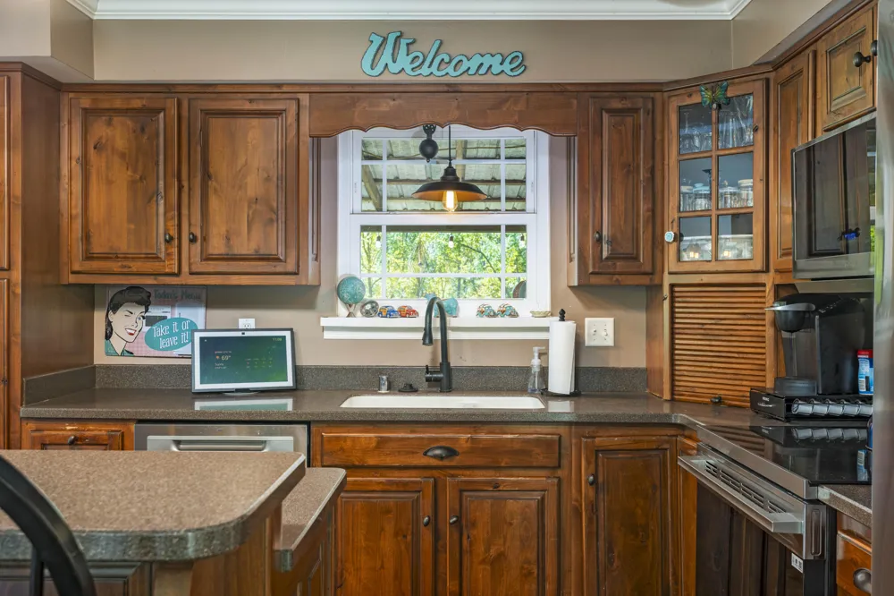 217 Roberts Road Spring City, TN 37381