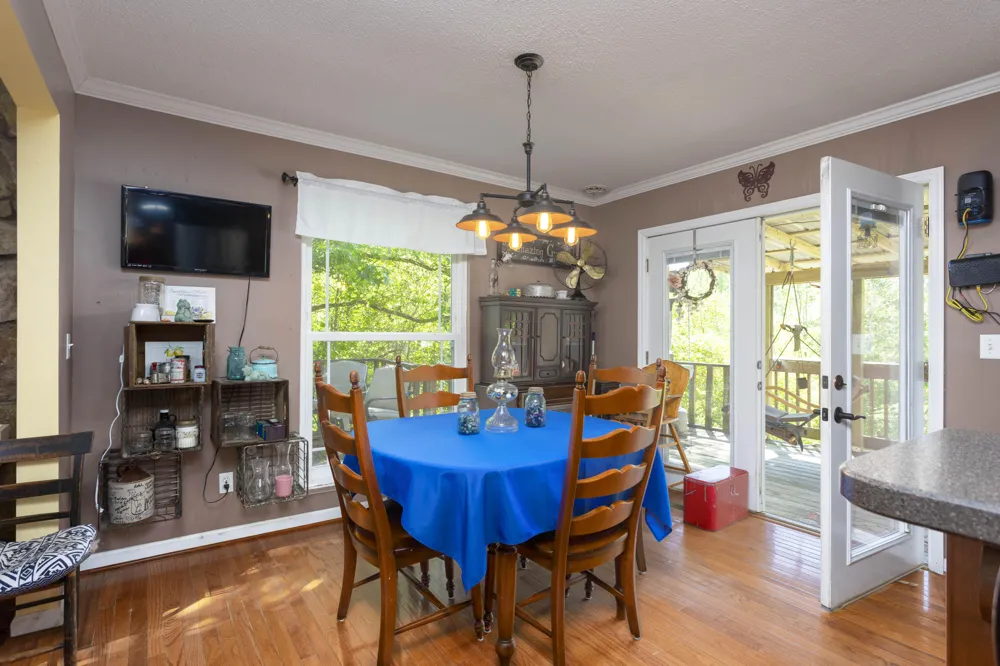 217 Roberts Road Spring City, TN 37381