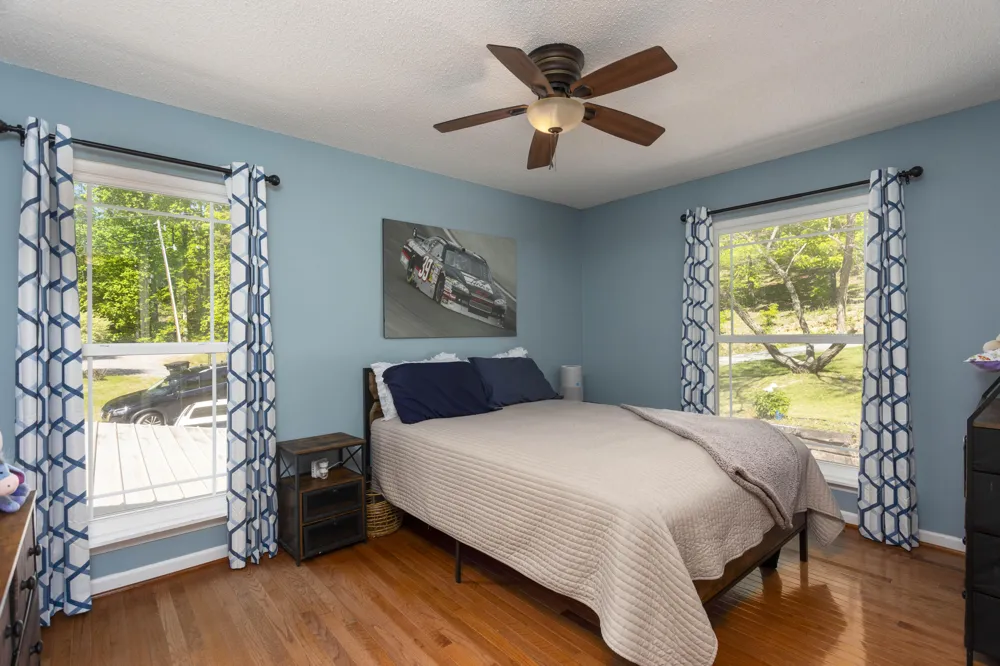 217 Roberts Road Spring City, TN 37381