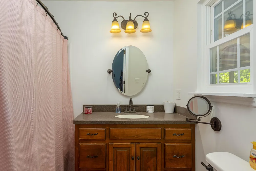 217 Roberts Road Spring City, TN 37381