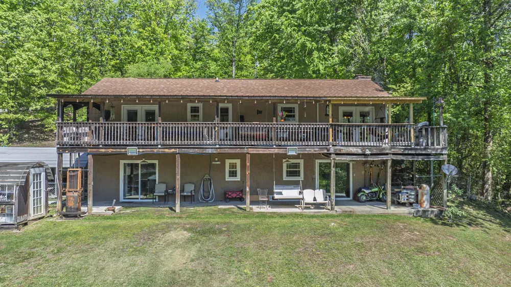 217 Roberts Road Spring City, TN 37381