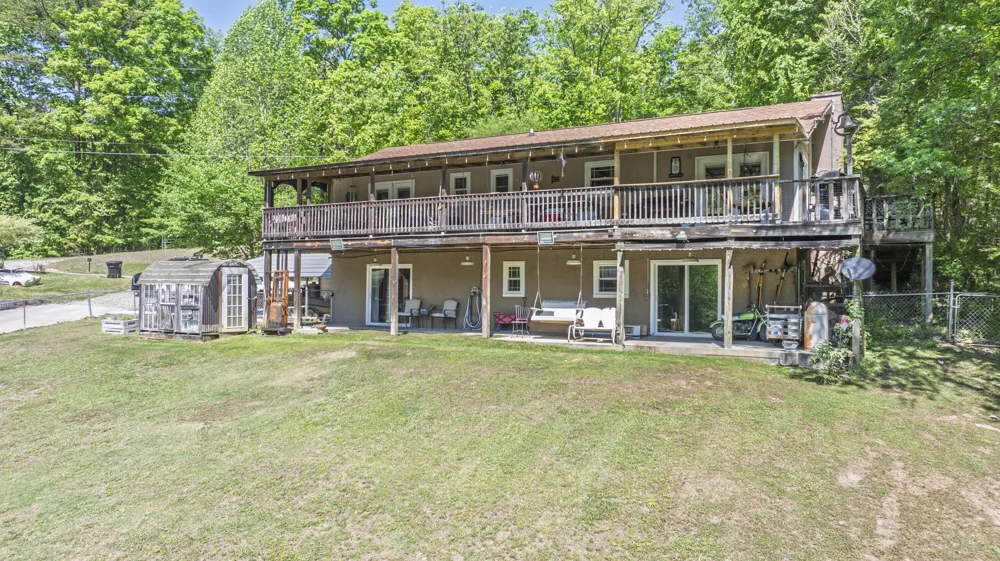 217 Roberts Road Spring City, TN 37381