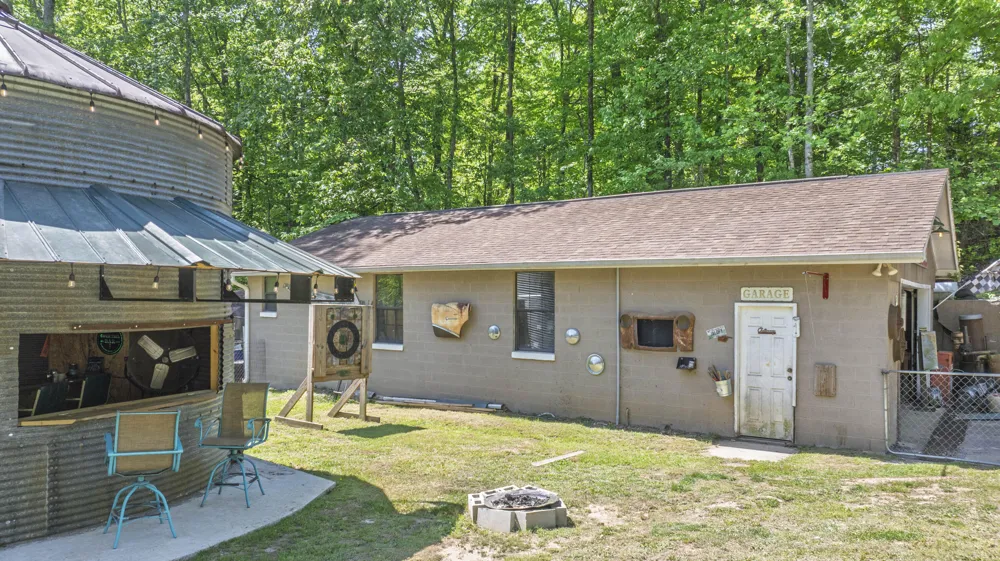 217 Roberts Road Spring City, TN 37381