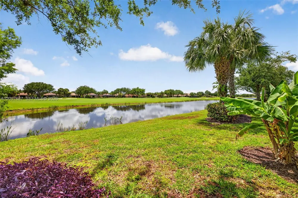 6120 Victory Dr Ave Maria, FL 34142